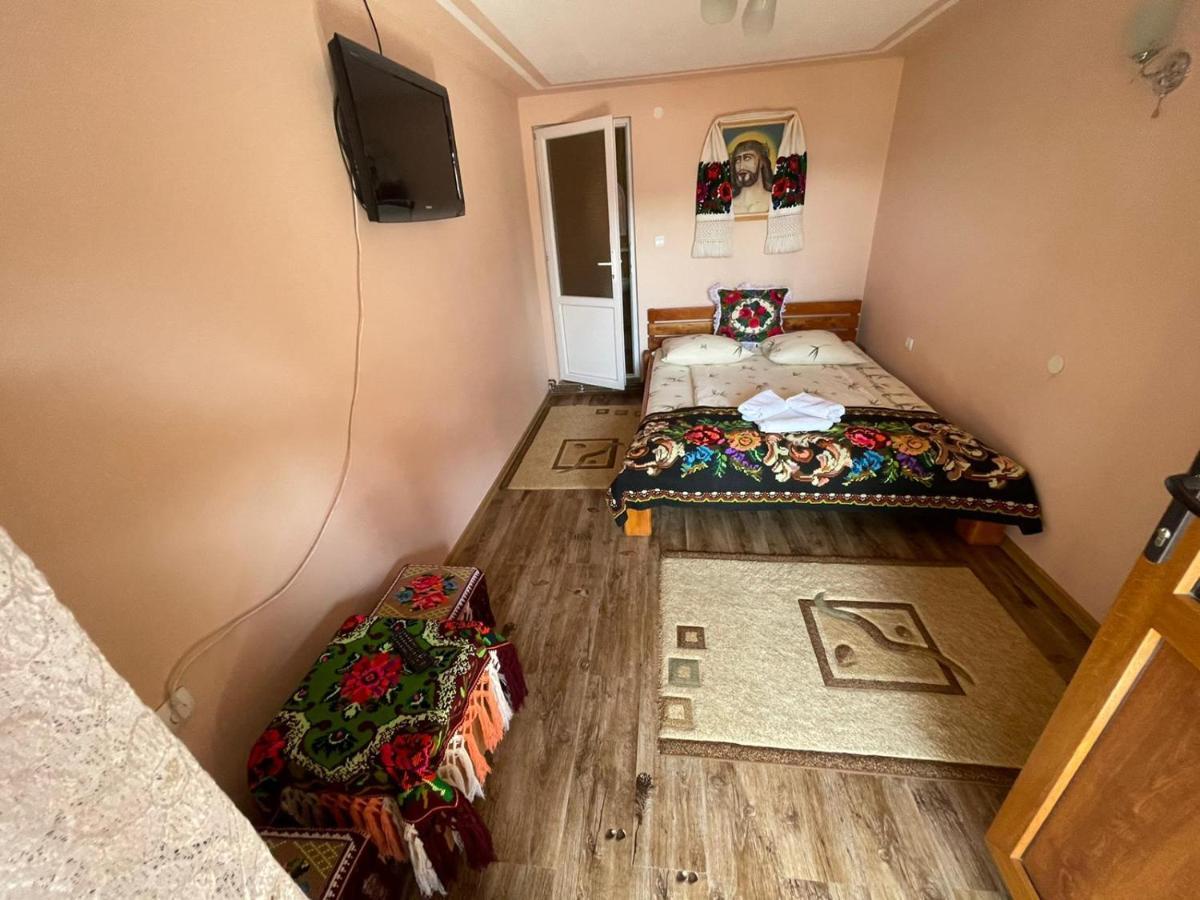 מלון Ocna Şugatag Casa Marinca מראה חיצוני תמונה