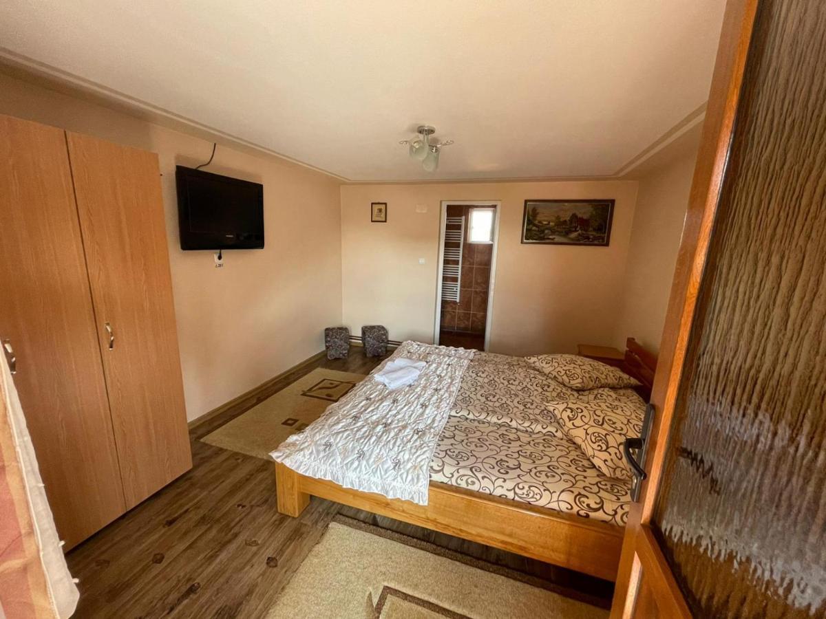 מלון Ocna Şugatag Casa Marinca מראה חיצוני תמונה